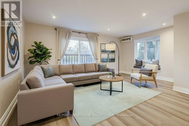 Photo du bâtiment - 13 Normandy Pl