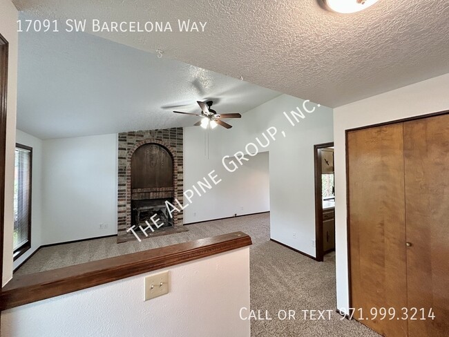 Building Photo - 17091 SW Barcelona Way
