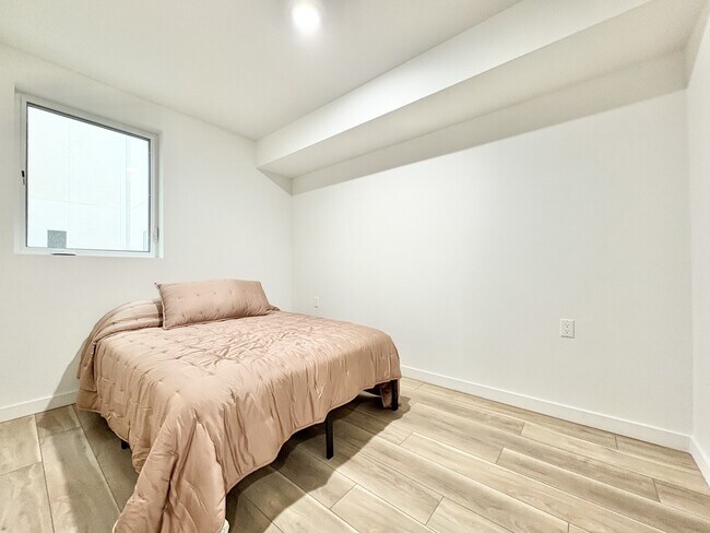 Foto del edificio - 4252 Whittier Blvd.- SIOF