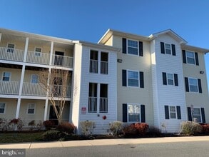 Building Photo - 1205 Caitlins Way