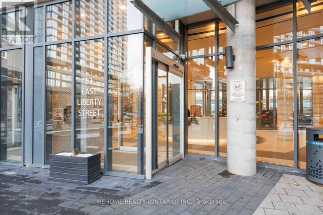 Building Photo - 51 E Liberty St