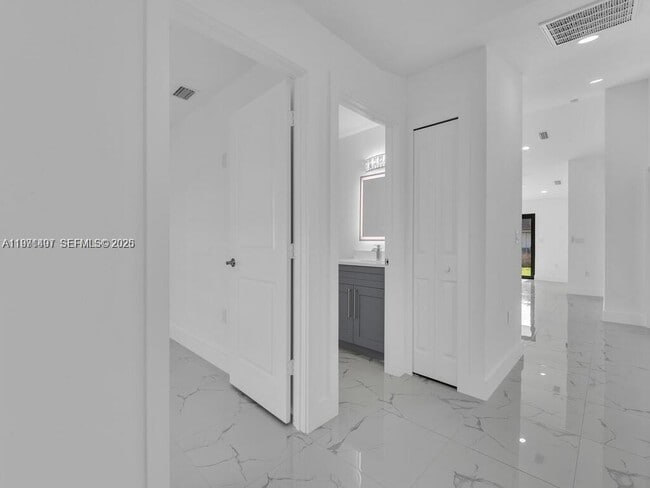 Foto del edificio - 5117 24th St SW