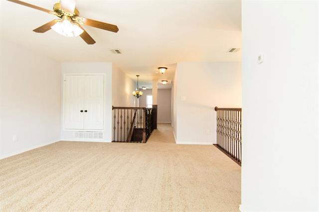 Foto del edificio - 401 Indian Trail Rd