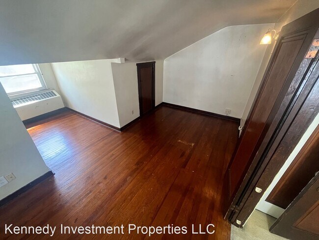 Building Photo - 2 br, 1.5 bath House - 2805 Palmgreen Street