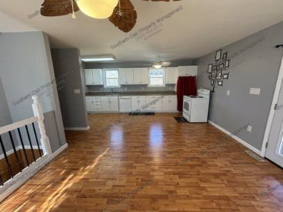 Building Photo - 325 Freedom Trail