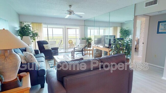 Foto del edificio - 1141 Edgewater Cir