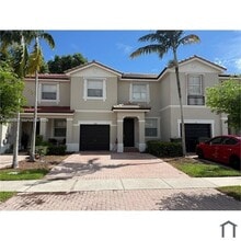 Building Photo - 1018 NE 42nd Ave