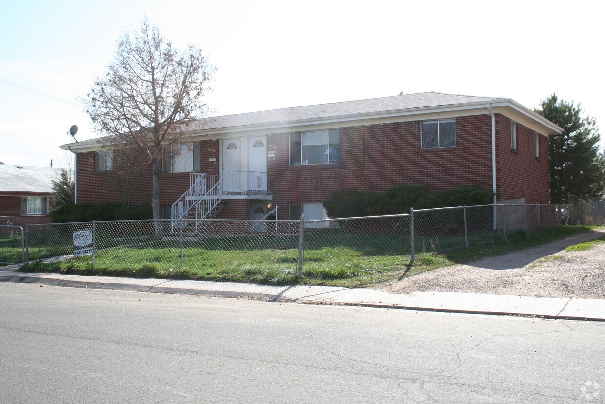 Building Photo - 7115-7121 Stuart St