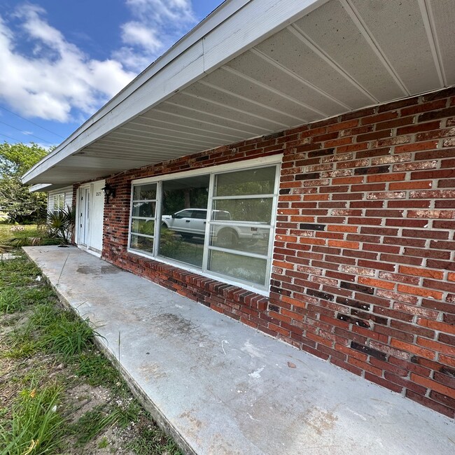 Foto del edificio - 2175 Conway Blvd