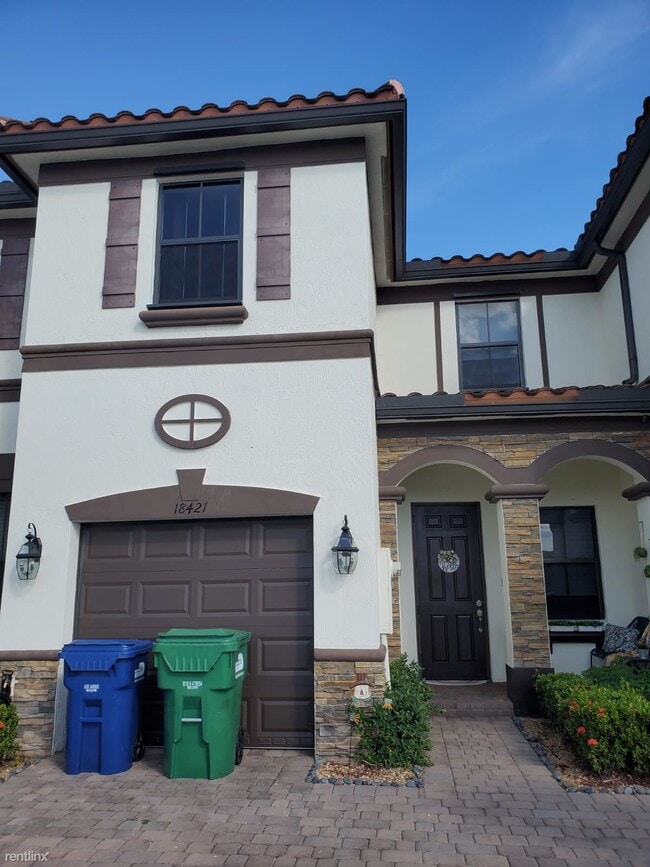 Foto del edificio - 3 br, 2 bath House - 18421 NW 89th Ct Town...