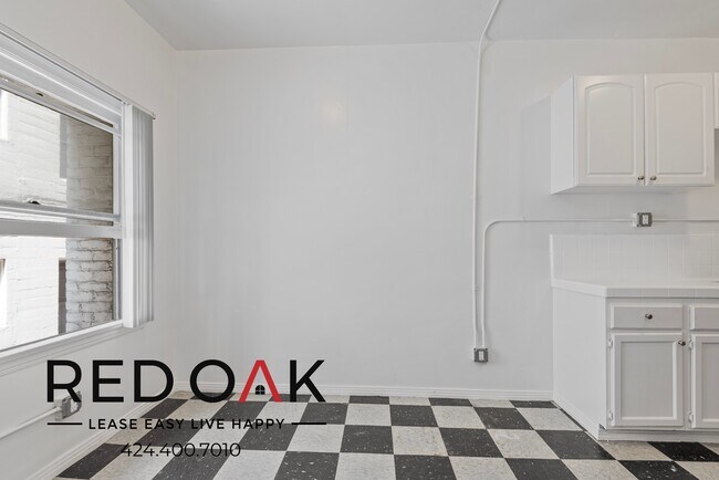 Foto del edificio - 854 S Oxford Ave