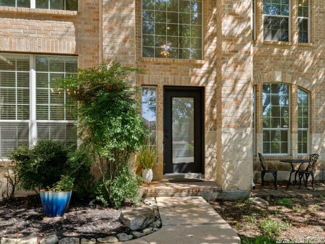 Building Photo - Size & Location in Stonewall Ranch