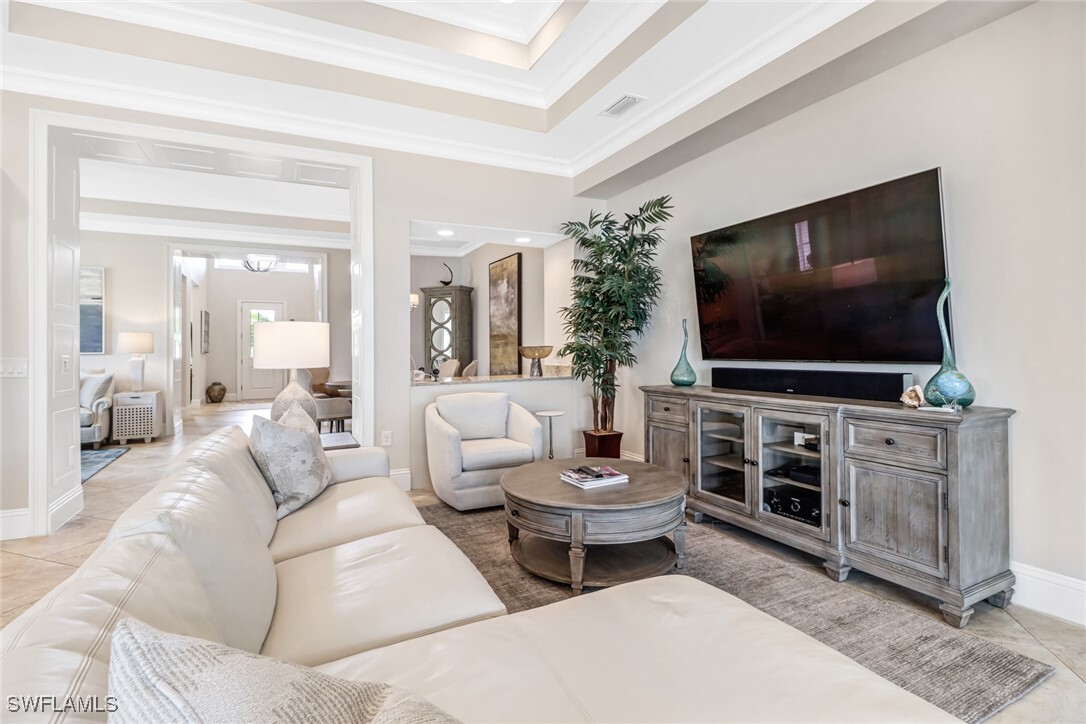 Foto principal - 6487 Warwick Ave