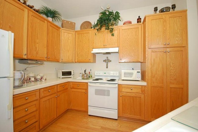 Building Photo - 4267 Madison Ln