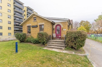 Building Photo - 1641 Victoria Park Av