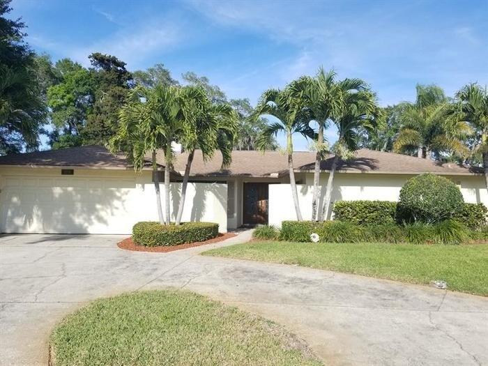 Foto principal - 12715 Kimberly Oaks Circle, Largo, FL 33774
