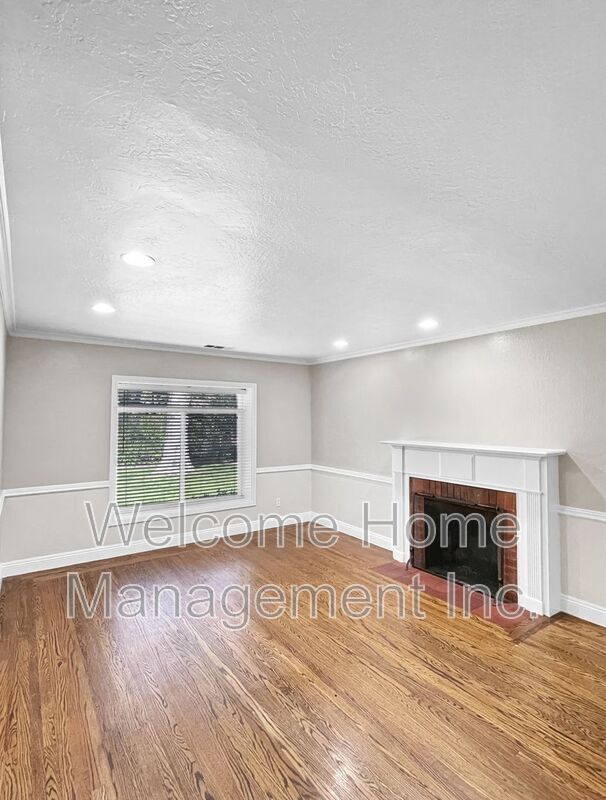 Foto del edificio - 2561 Olympic Blvd