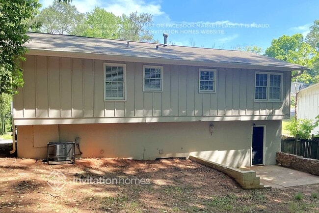 Building Photo - 4424 Malibu Dr