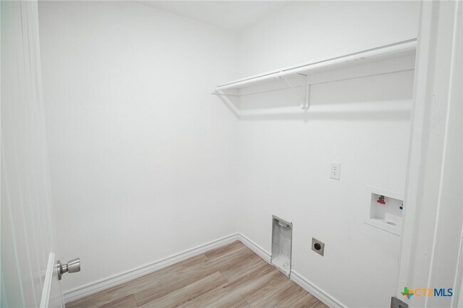 Foto del edificio - 1601 Cloud St