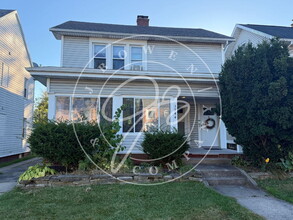 Building Photo - 3944 Torrance Dr