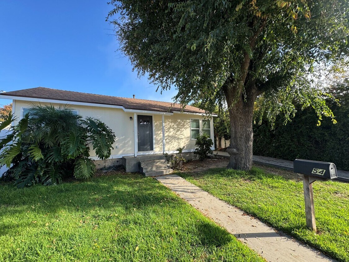 Foto principal - 2+1 Quaint Midtown Ventura Home