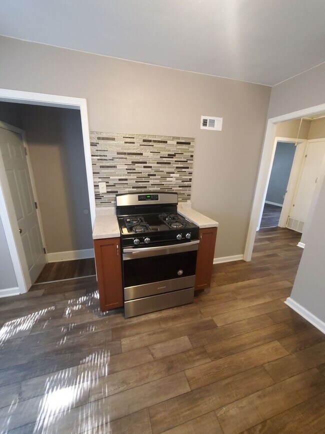 Foto del edificio - 2 Bedroom Single Family