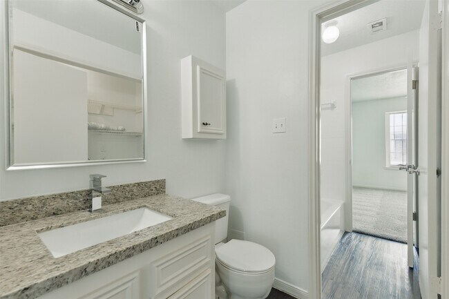 Foto del edificio - 2079 Country Village Blvd