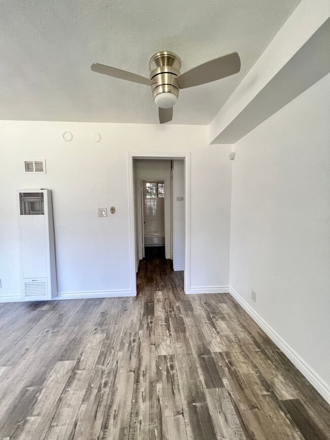 Interior Photo - Alhambra Gardens