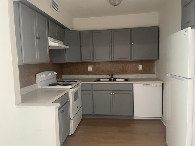 Building Photo - 2029 NW 46th Ave