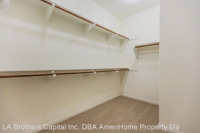 Foto del edificio - 4 br, 3 bath House - 3379 adelante st