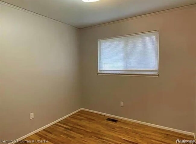 Photo - 467 S Marie St House