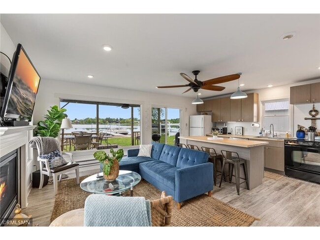 Building Photo - 28584 Lakewood Dr NW