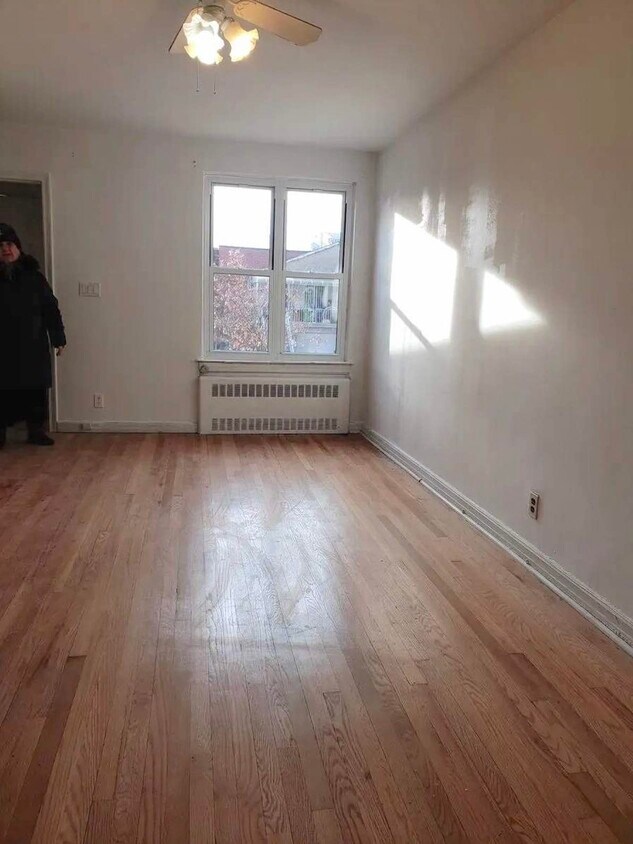 Foto principal - 10821 63rd Ave