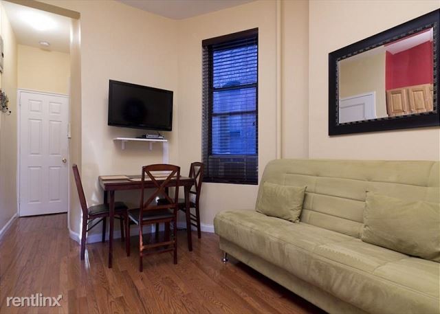 Building Photo - 147 Bleecker St