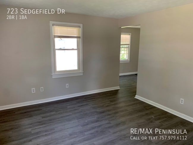 Building Photo - 723 Sedgefield Dr