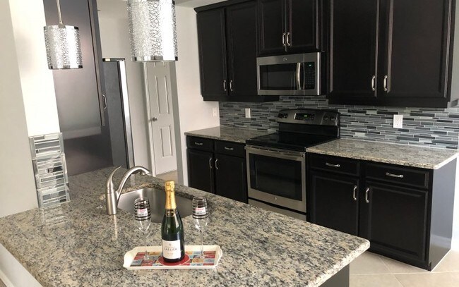 Foto del edificio - 18205 Creekside Preserve Loop