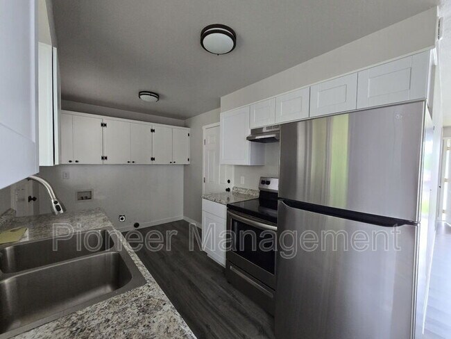 Foto del edificio - 2585 W Bradford Ct