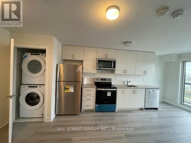 Photo du bâtiment - 317-3401 RIDGEWAY Dr