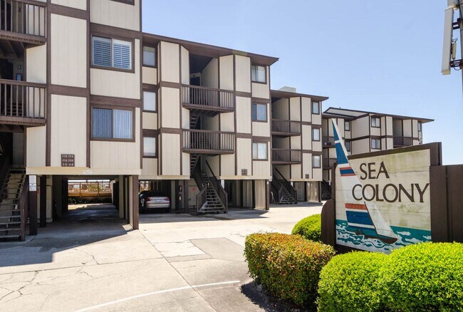 Foto del edificio - (C210) 1311 Lake Park Blvd South, Unit 38B...