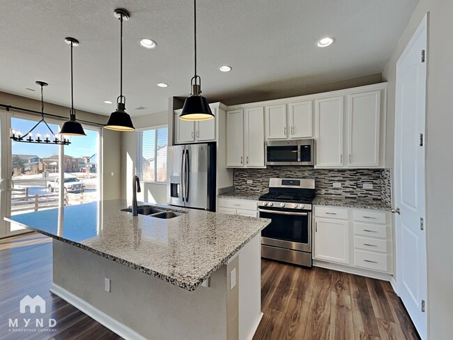Building Photo - 9993 Truckee St