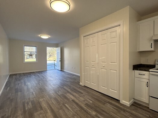 Foto del edificio - 2301 Lakeland Dr