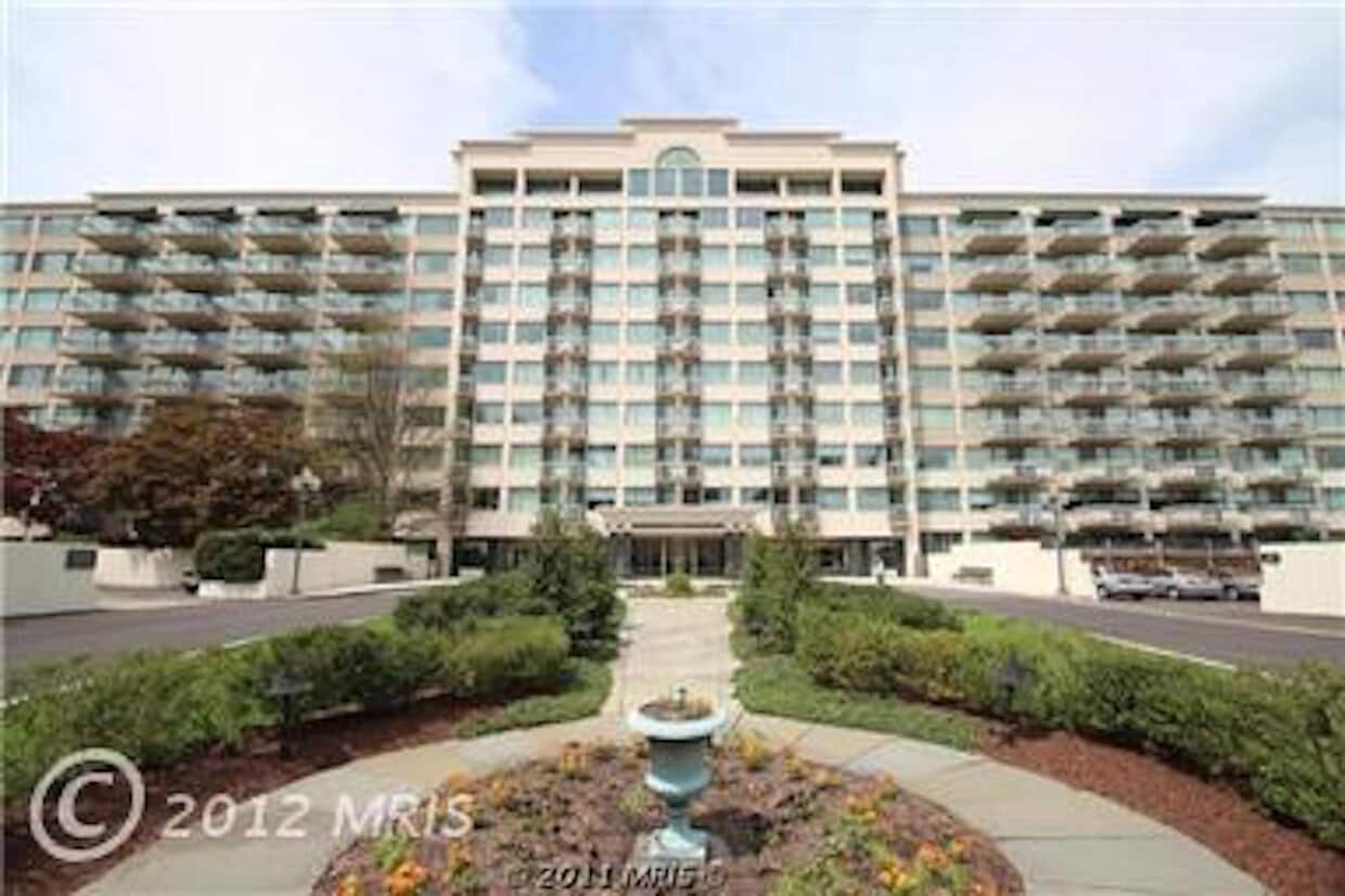 5450 Whitley Park Ter Unit 904, Bethesda, MD 20814 Condo for Rent in