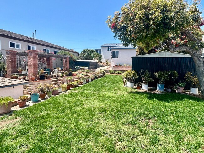 Foto del edificio - Charming 2 Bed / 2 Bath Coastal Retreat with Ocean Views in Ocean Beach