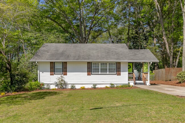 Building Photo - 1774 Clearview St SE