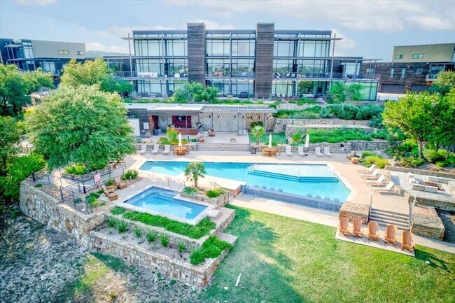 Foto del edificio - 1101 Ivean Pearson Rd