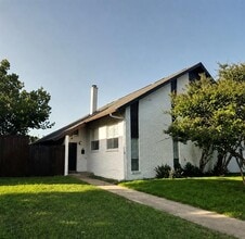 Building Photo - 13509 Red Fern Ln