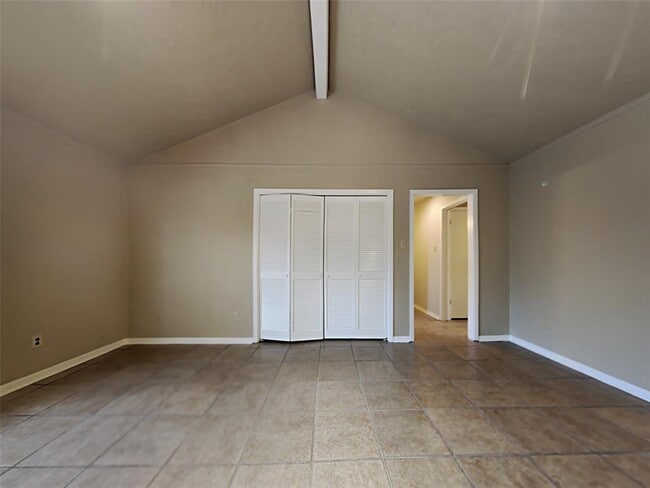 Building Photo - 603 Blue Ridge Dr
