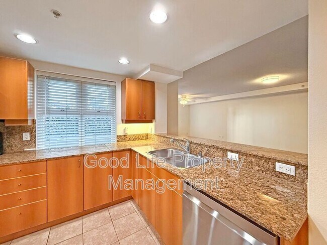 Foto del edificio - 300 W Beech St