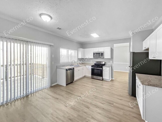 Building Photo - 263 Elm Forest Way