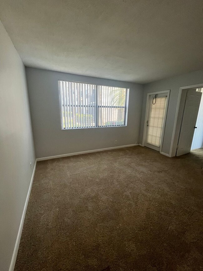 Building Photo - One Bedroom One Bathroom! WATERFRONT COMMU...